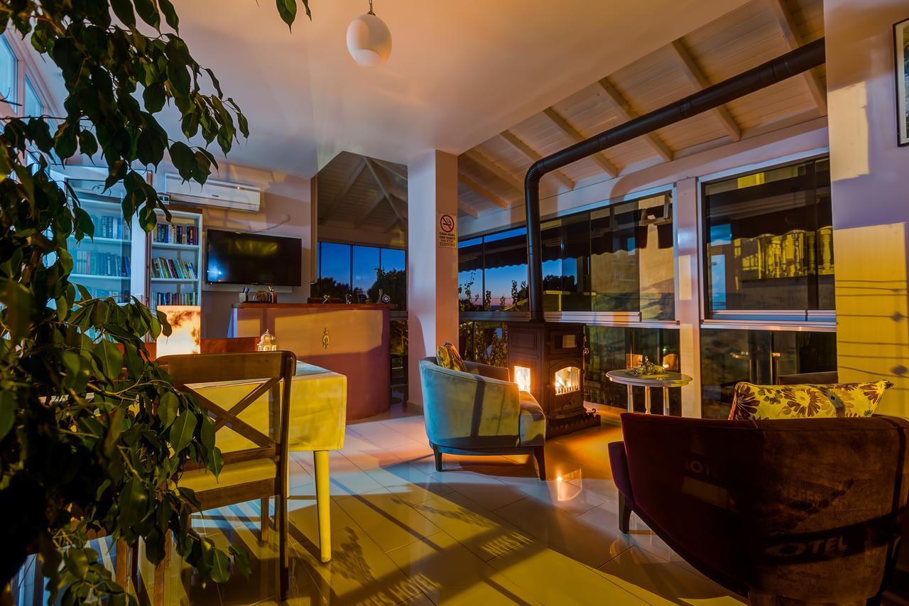 Nefes Hotel Ayvalik Luaran gambar